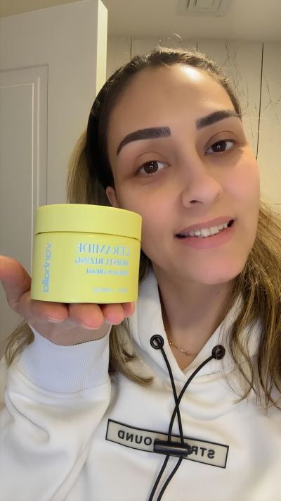 Müge E. - İstanbul influencer