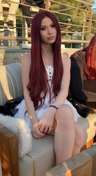 Buse Y. - İstanbul influencer