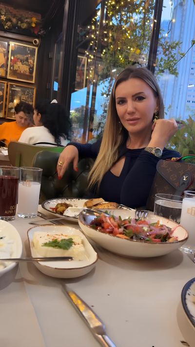 Gülçin G. - İstanbul influencer