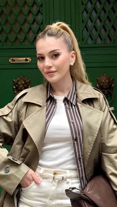 Ebru D. - İstanbul influencer