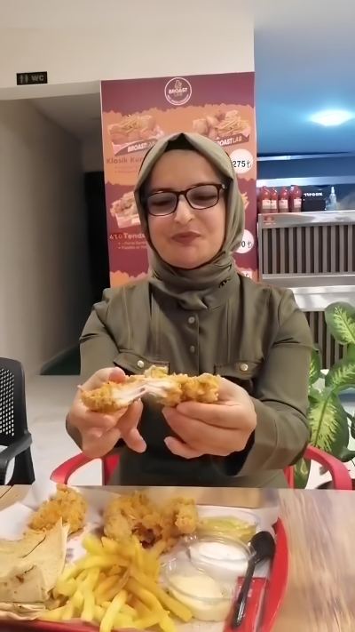 Canan A. - Hatay influencer