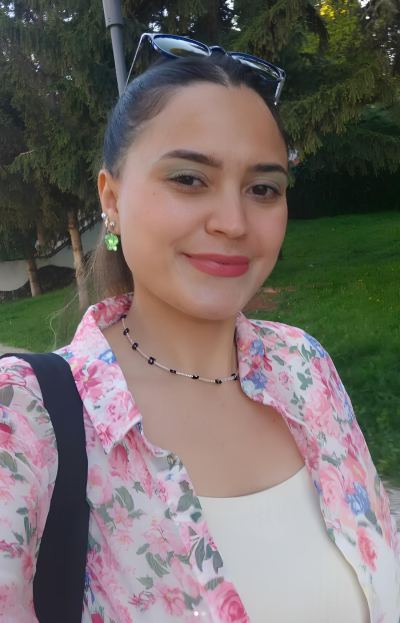 İpek Ç. - Ankara influencer