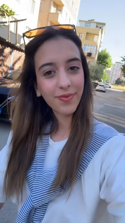 Özgenur A. - İstanbul influencer