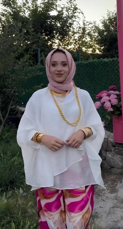 Zeynep A. - Bursa influencer