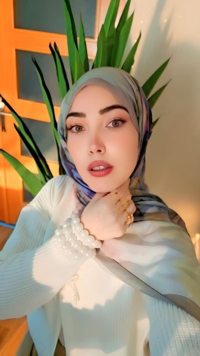 Özlem A. - Hatay influencer