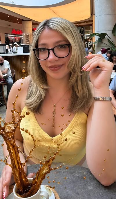 İrem G. - İzmir influencer