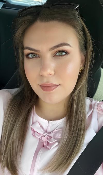 Büşra K. - İstanbul influencer