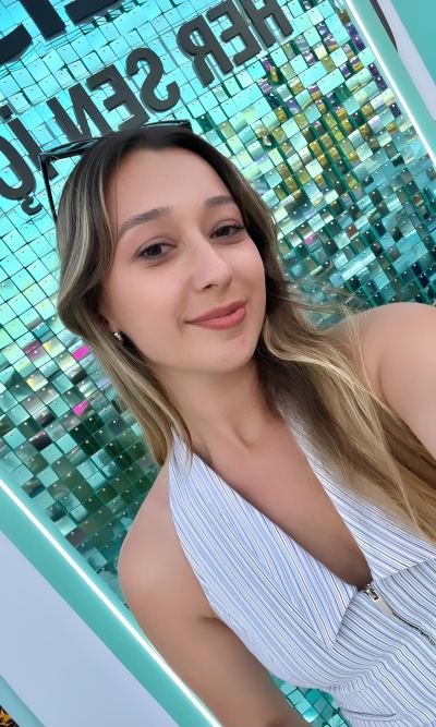 Gülay Y. - İzmir influencer