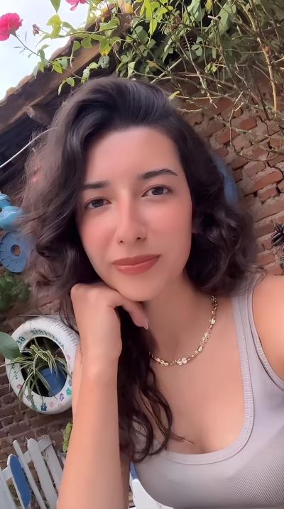 Esra H. - İstanbul influencer