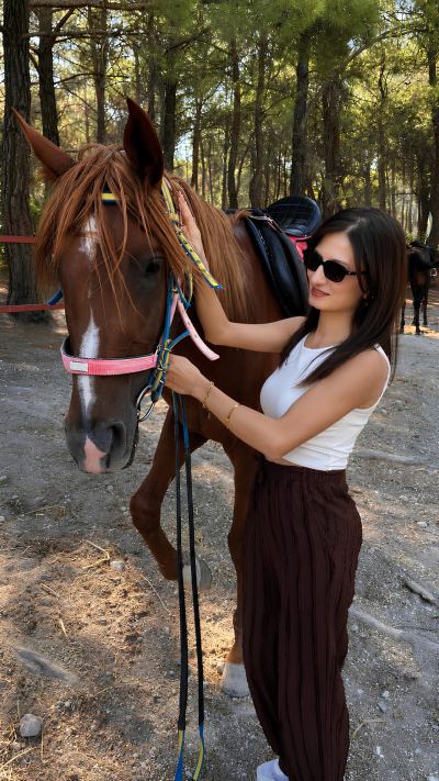 Ecem C. - Manisa influencer