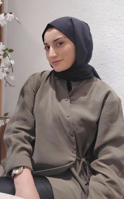 Elif S. - İstanbul influencer