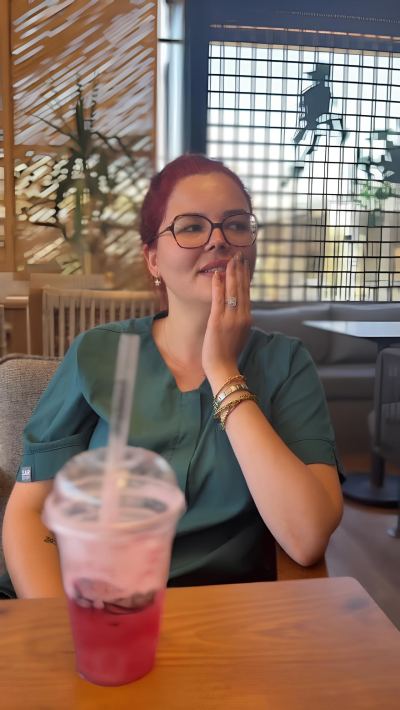 Melis D. - İzmir influencer