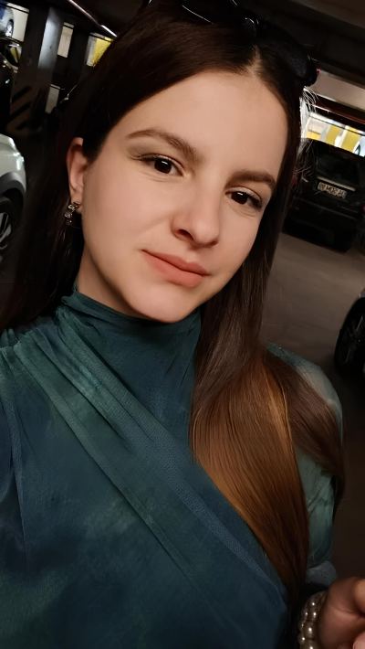 Esra G. - Konya influencer