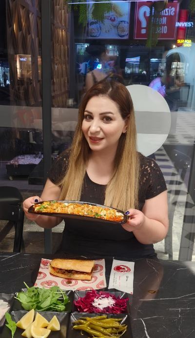 Özlem T. - Antalya influencer