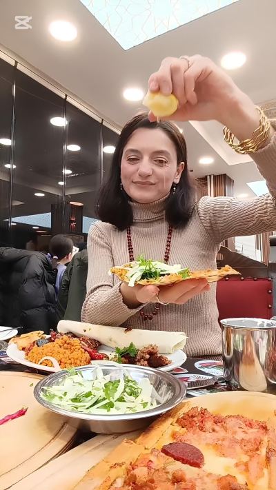 Gülsüm K. - İstanbul influencer