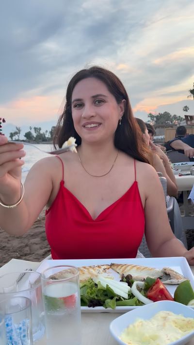 Gizem K. - Antalya influencer