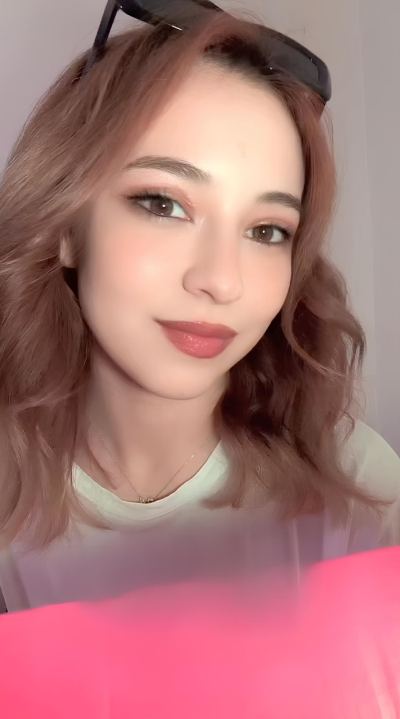 Sinem K. - Sivas influencer