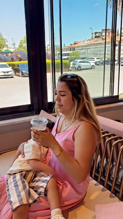 Gözde İ. - İstanbul influencer